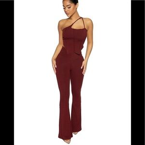 Naked wardrobe The Very Flared Pants in Burgundy High rise stretchy & snatching